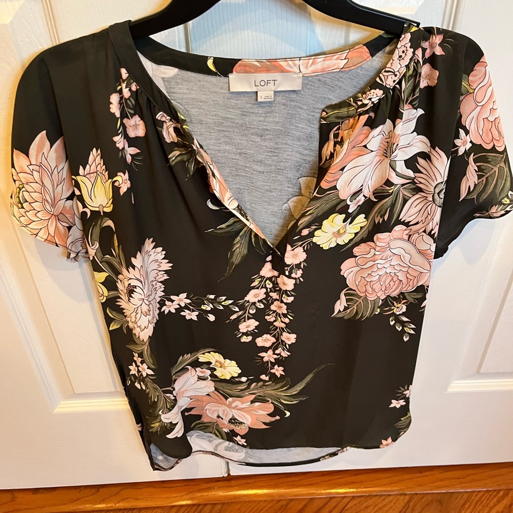 Beautiful womens shirt, size S